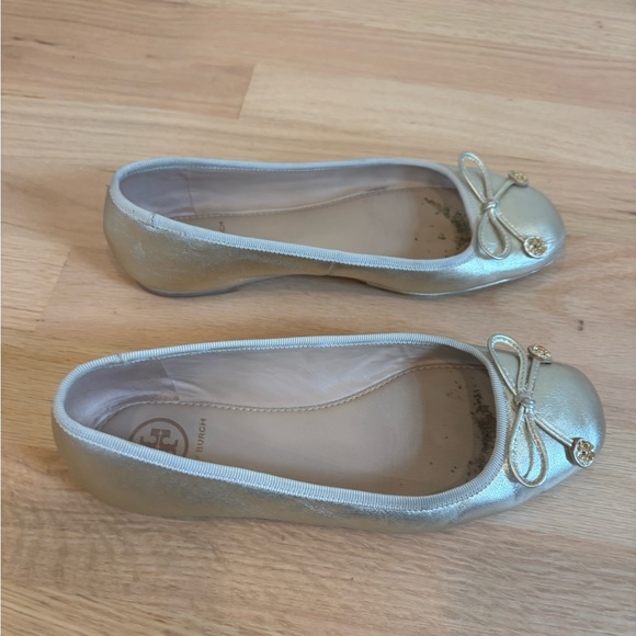 Tory Burch Laila Driver ballet flats in gold-tone leather size 5 - Picture 3 of 10